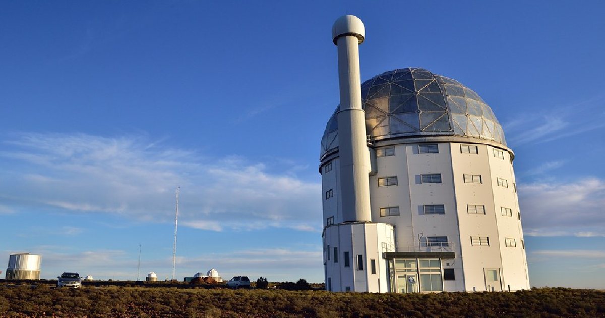 Southern African Large Telescope - Biggest Telescopes in the World 