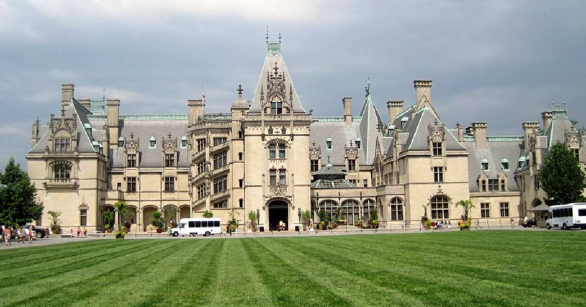 Biltmore Estate  - Biggest Mansions in the World