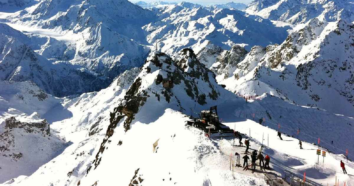 Les 4 Vallées - Largest Ski Resorts in the World