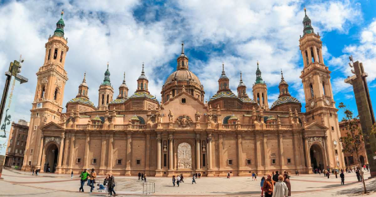 Catedral Basílica de Nuestra Señora del Pilar - Largest Churches in the World