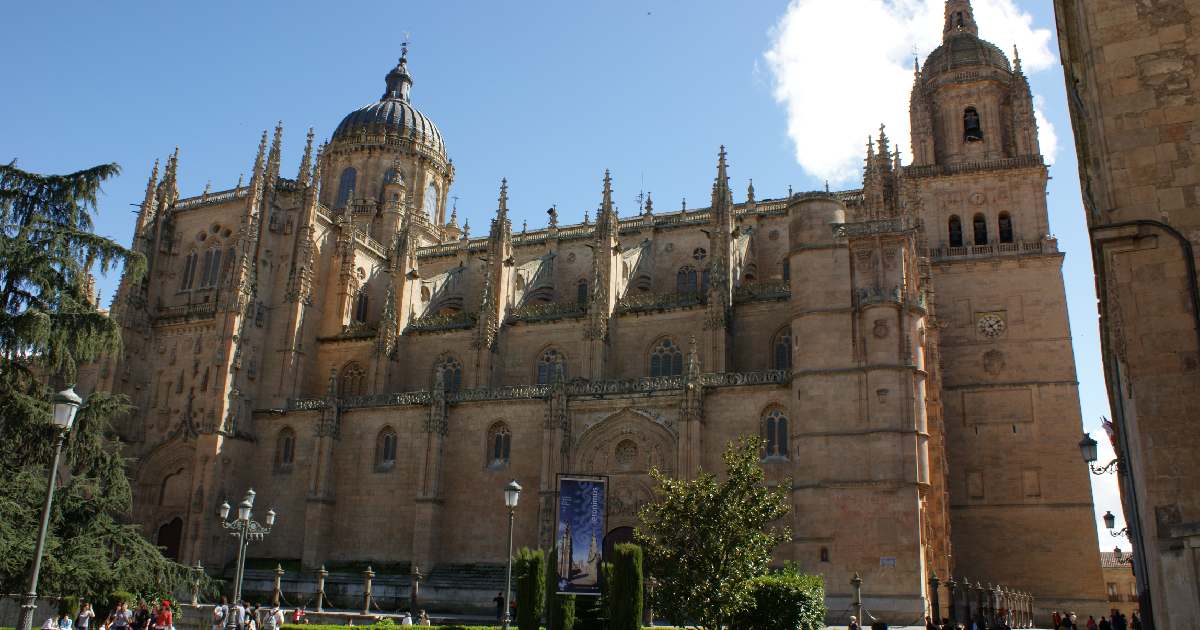 Catedral de Santa María de la Sede - Largest Churches in the World