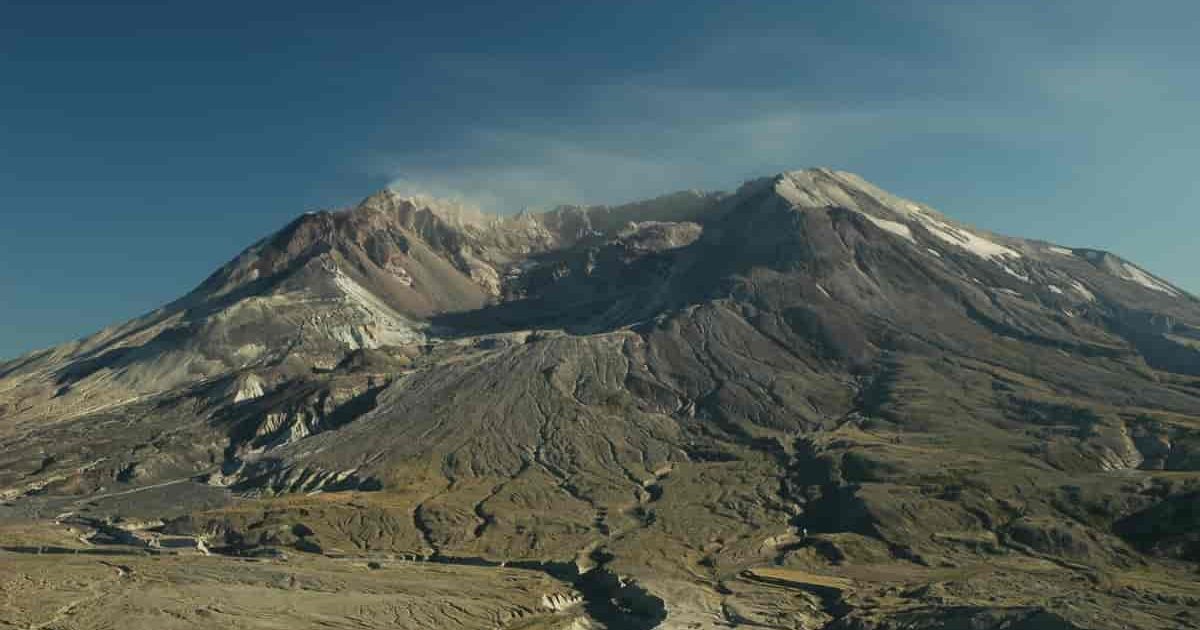 Mount St. Helens - Largest Volcanoes in the World