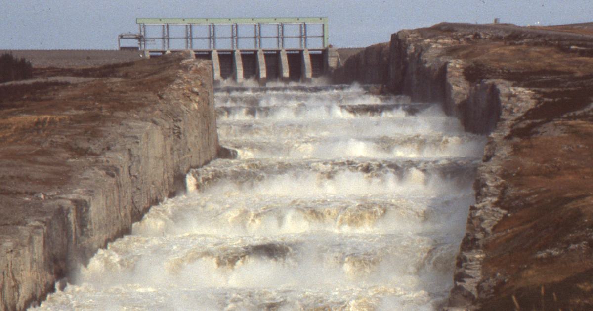 Robert-Bourassa Dam - Largest Dams in the World