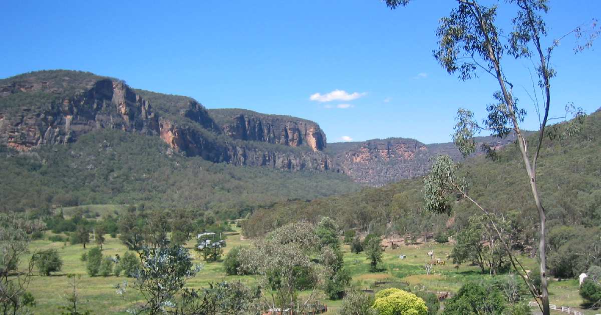 Capertee Valley Canyon - Largest Canyons in the World