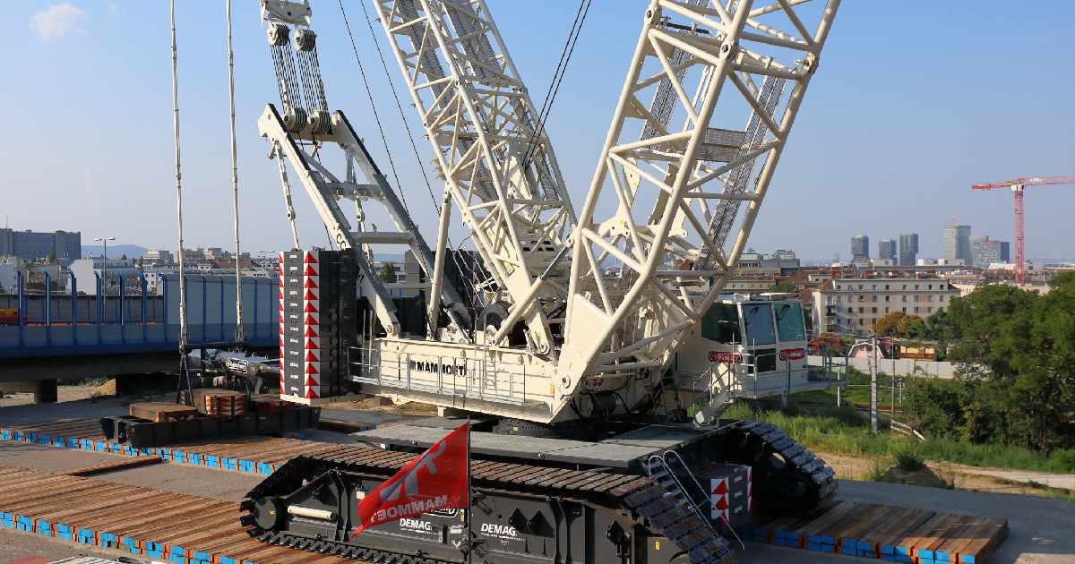 Demag CC 8800-1 - Largest Cranes in the World