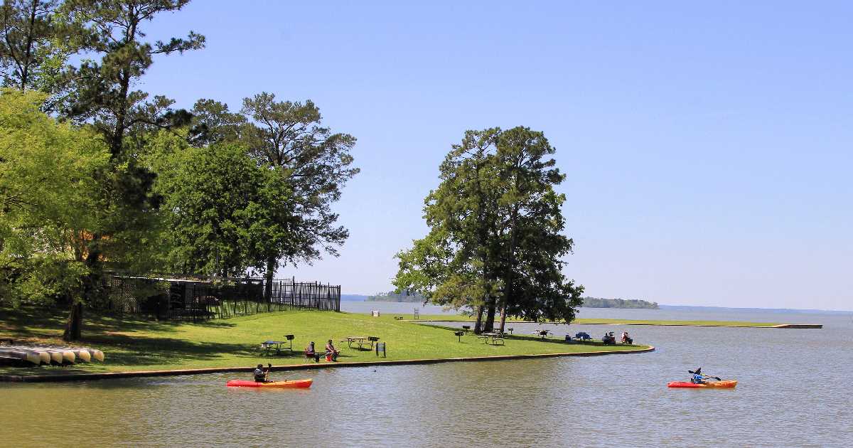 Lake Livingston - biggest lakes in texas